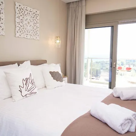 Pangea Ion * Trapezaki (Kefalonia)